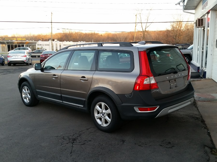 2008 Volvo XC70 4dr Wgn w/Snrf, available for sale in Berlin, Connecticut | Action Automotive. Berlin, Connecticut 2008 Volvo XC70 4dr Wgn w/Snrf, available for sale in Berlin, Connecticut | Action Automotive. Berlin, Connecticut