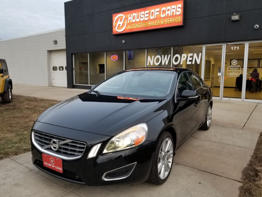 2013 Volvo S60 4dr Sdn T6 AWD, available for sale in Meriden, Connecticut | House of Cars CT. Meriden, Connecticut