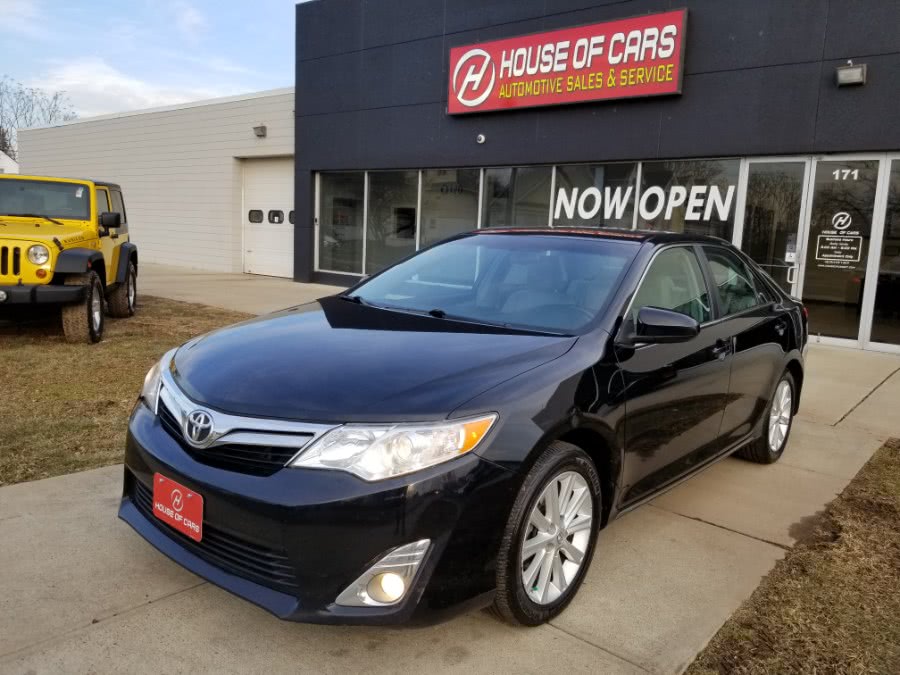 2012 Toyota Camry 4dr Sdn V6 Auto XLE, available for sale in Meriden, Connecticut | House of Cars CT. Meriden, Connecticut