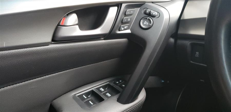 2010 Acura TL 4dr Sedan, available for sale in Waterbury, Connecticut | National Auto Brokers, Inc.. Waterbury, Connecticut 2010 Acura TL 4dr Sedan, available for sale in Waterbury, Connecticut | National Auto Brokers, Inc.. Waterbury, Connecticut