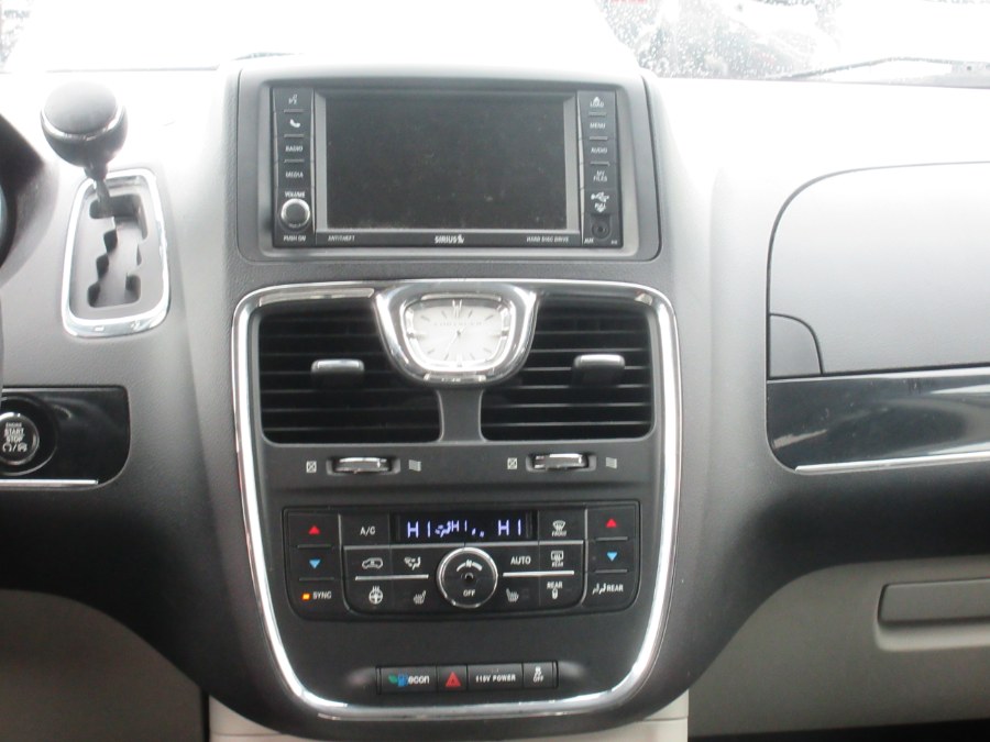 2014 Chrysler Town & Country 4dr Wgn Touring-L 30th Anniversary, available for sale in Linden, New Jersey | Route 27 Auto Mall. Linden, New Jersey 2014 Chrysler Town & Country 4dr Wgn Touring-L 30th Anniversary, available for sale in Linden, New Jersey | Route 27 Auto Mall. Linden, New Jersey