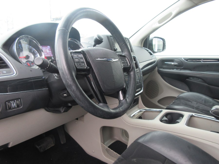 2014 Chrysler Town & Country 4dr Wgn Touring-L 30th Anniversary, available for sale in Linden, New Jersey | Route 27 Auto Mall. Linden, New Jersey 2014 Chrysler Town & Country 4dr Wgn Touring-L 30th Anniversary, available for sale in Linden, New Jersey | Route 27 Auto Mall. Linden, New Jersey