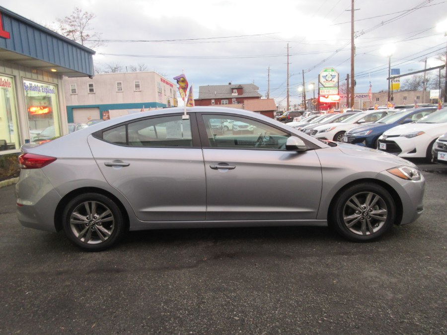 2017 Hyundai Elantra SE 2.0L Auto (Alabama) *Ltd Avail*, available for sale in Linden, New Jersey | Route 27 Auto Mall. Linden, New Jersey 2017 Hyundai Elantra SE 2.0L Auto (Alabama) *Ltd Avail*, available for sale in Linden, New Jersey | Route 27 Auto Mall. Linden, New Jersey