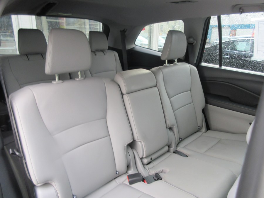 2016 Honda Pilot AWD 4dr EX-L, available for sale in Linden, New Jersey | Route 27 Auto Mall. Linden, New Jersey 2016 Honda Pilot AWD 4dr EX-L, available for sale in Linden, New Jersey | Route 27 Auto Mall. Linden, New Jersey
