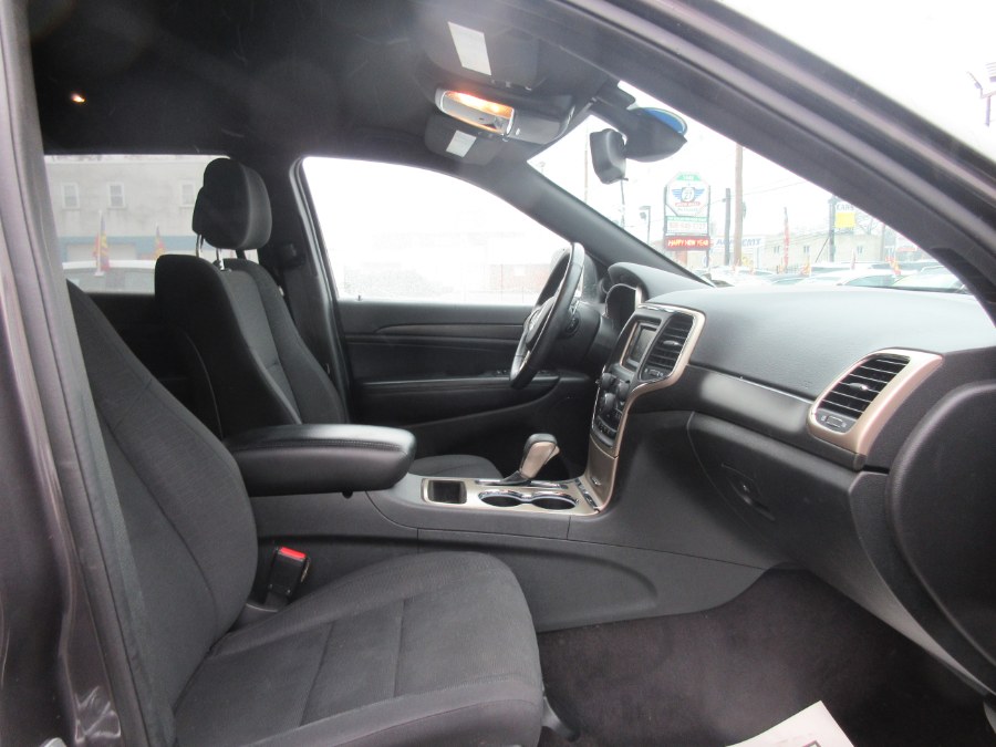 Used Jeep Grand Cherokee 4WD 4dr Laredo 2016 | Route 27 Auto Mall. Linden, New Jersey Used Jeep Grand Cherokee 4WD 4dr Laredo 2016 | Route 27 Auto Mall. Linden, New Jersey