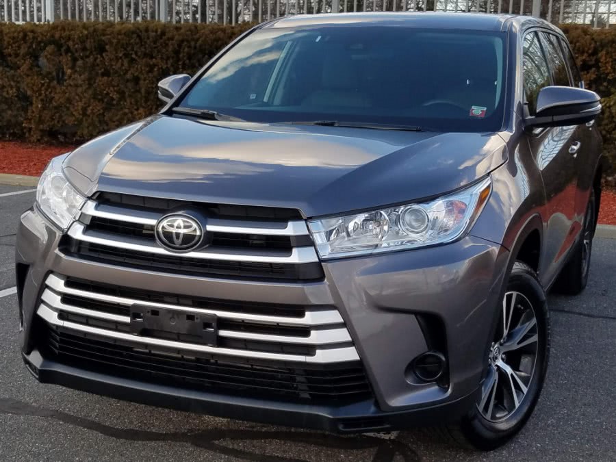 2019 Toyota Highlander LE AWD V6 w/Back-up Camera,Bluetooth,3rd Row, available for sale in Queens, NY