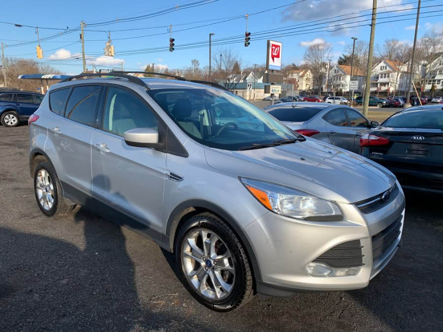 2013 Ford Escape FWD 4dr SE, available for sale in Wallingford, Connecticut | Wallingford Auto Center LLC. Wallingford, Connecticut