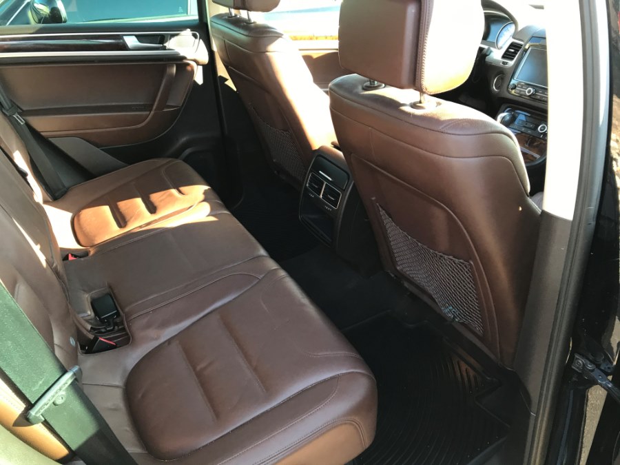 2013 Volkswagen Touareg 4dr TDI Lux, available for sale in Warwick, Rhode Island | Premier Automotive Sales. Warwick, Rhode Island 2013 Volkswagen Touareg 4dr TDI Lux, available for sale in Warwick, Rhode Island | Premier Automotive Sales. Warwick, Rhode Island