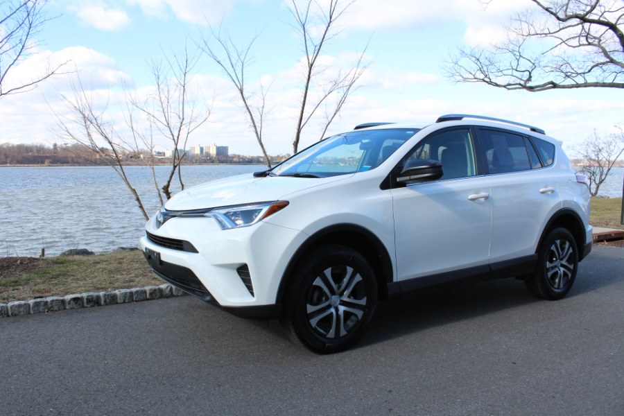 2018 Toyota RAV4 LE AWD, available for sale in Great Neck, New York | Great Neck Car Buyers & Sellers. Great Neck, New York 2018 Toyota RAV4 LE AWD, available for sale in Great Neck, New York | Great Neck Car Buyers & Sellers. Great Neck, New York