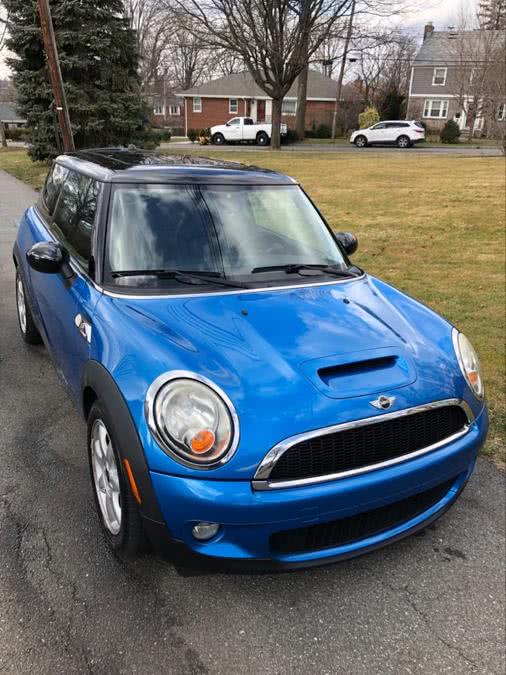 2010 MINI Cooper Hardtop 2dr Cpe S, available for sale in Bronx, New York | TNT Auto Sales USA inc. Bronx, New York