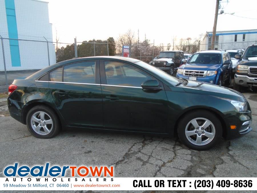 2015 Chevrolet Cruze 4dr Sdn Auto 1LT, available for sale in Milford, Connecticut | Dealertown Auto Wholesalers. Milford, Connecticut