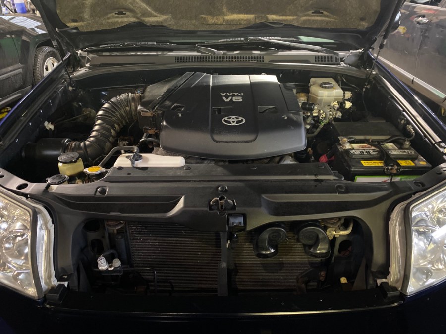 2003 Toyota 4Runner 4dr SR5 Sport V6 Auto 4WD (SE), available for sale in Middle Village, New York | Middle Village Motors . Middle Village, New York 2003 Toyota 4Runner 4dr SR5 Sport V6 Auto 4WD (SE), available for sale in Middle Village, New York | Middle Village Motors . Middle Village, New York