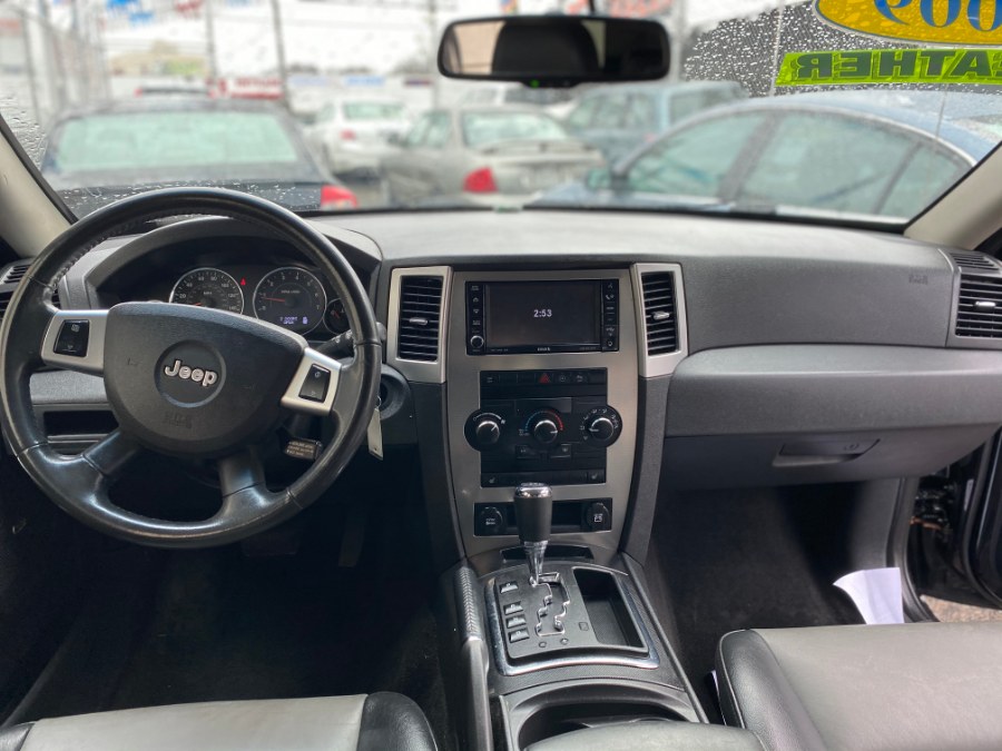 2009 Jeep Grand Cherokee 4WD 4dr Laredo, available for sale in Middle Village, New York | Middle Village Motors . Middle Village, New York 2009 Jeep Grand Cherokee 4WD 4dr Laredo, available for sale in Middle Village, New York | Middle Village Motors . Middle Village, New York