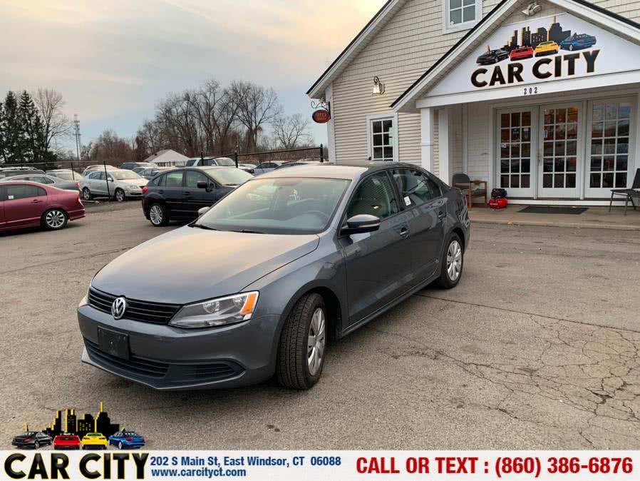 2014 Volkswagen Jetta Sedan 4dr Auto SE w/Connectivity PZEV, available for sale in East Windsor, Connecticut | Car City LLC. East Windsor, Connecticut