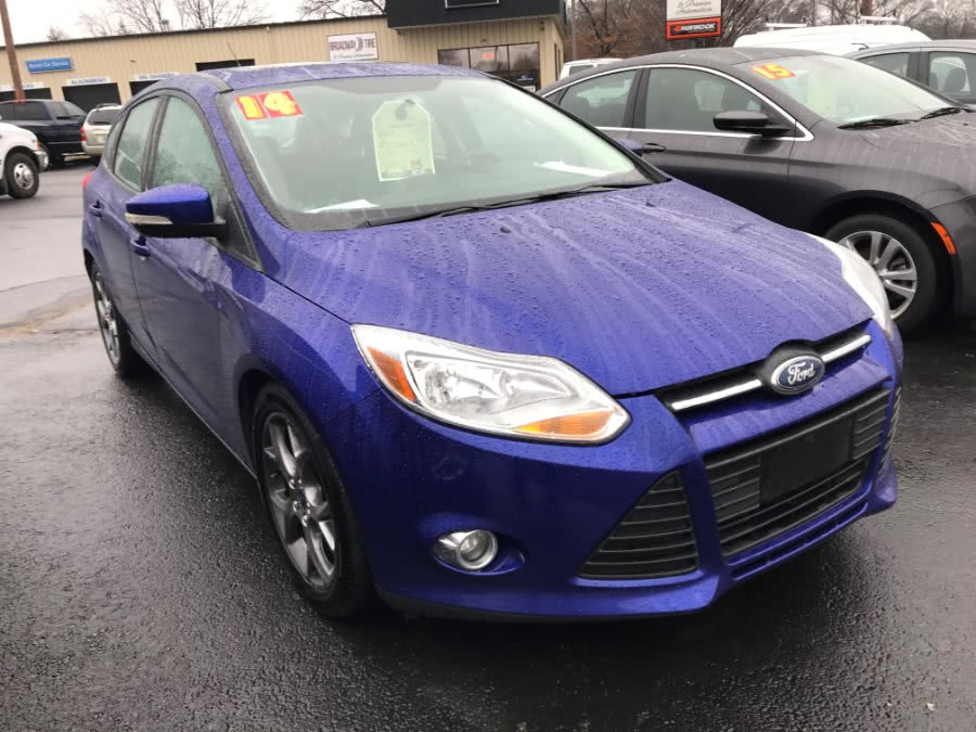 2014 Ford Focus 5dr HB SE, available for sale in Warwick, Rhode Island | Premier Automotive Sales. Warwick, Rhode Island