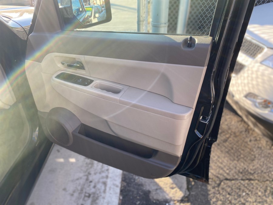 2009 Jeep Liberty 4WD 4dr Sport, available for sale in Middle Village, New York | Middle Village Motors . Middle Village, New York 2009 Jeep Liberty 4WD 4dr Sport, available for sale in Middle Village, New York | Middle Village Motors . Middle Village, New York