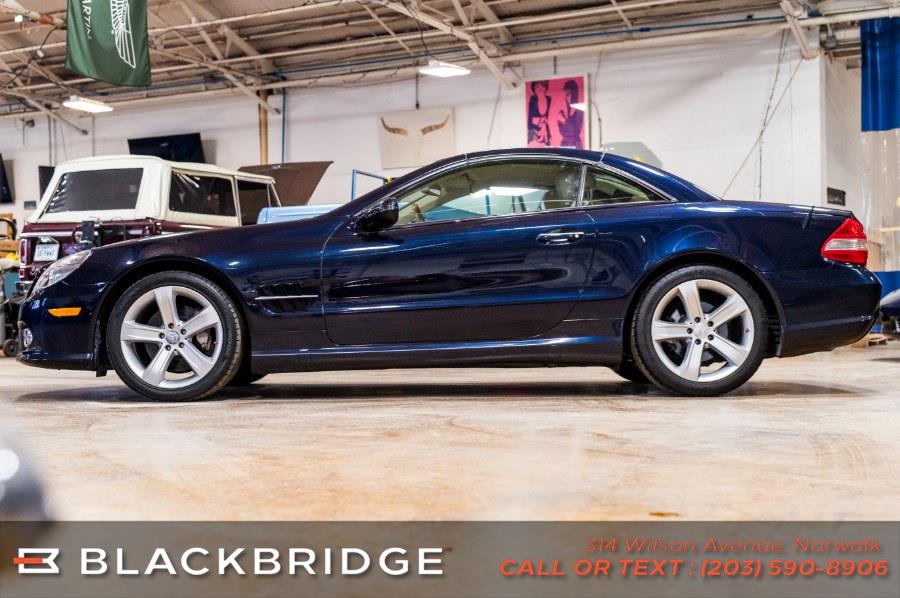 2009 Mercedes-Benz SL-Class SL550 Roadster, available for sale in Norwalk, Connecticut | Black Bridge Motors, LLC. Norwalk, Connecticut 2009 Mercedes-Benz SL-Class SL550 Roadster, available for sale in Norwalk, Connecticut | Black Bridge Motors, LLC. Norwalk, Connecticut