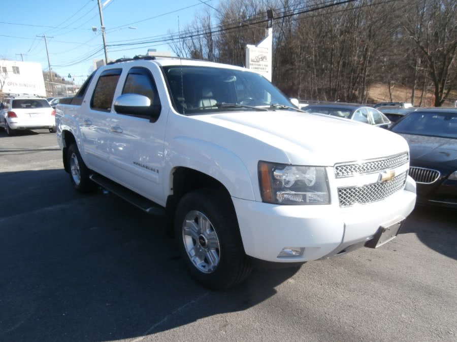 2008 Chevrolet Avalanche 4WD Crew Cab 130" LTZ, available for sale in Waterbury, Connecticut | Jim Juliani Motors. Waterbury, Connecticut
