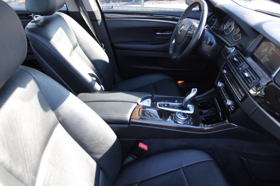 2014 BMW 5 Series 4dr Sdn 528i xDrive AWD, available for sale in Great Neck, New York | Great Neck Car Buyers & Sellers. Great Neck, New York 2014 BMW 5 Series 4dr Sdn 528i xDrive AWD, available for sale in Great Neck, New York | Great Neck Car Buyers & Sellers. Great Neck, New York