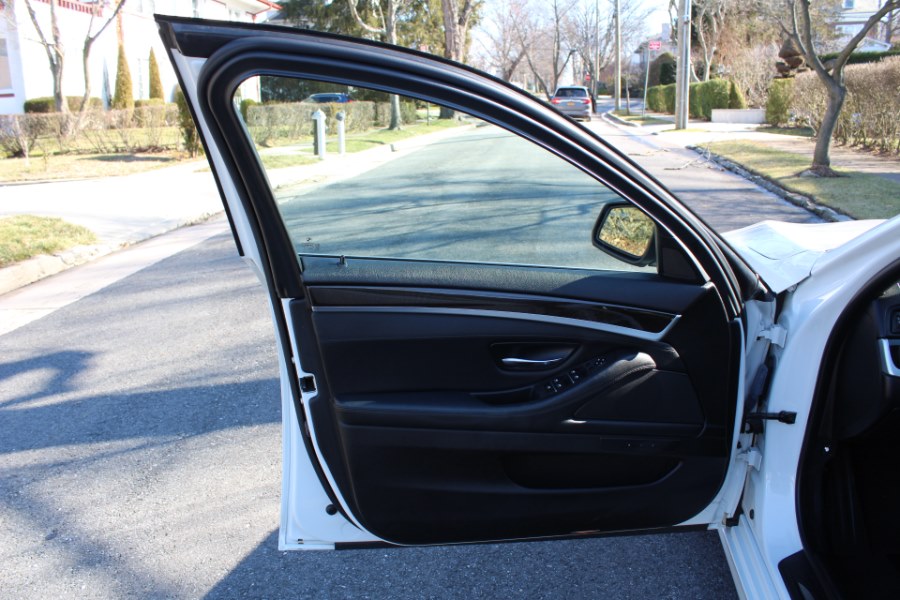 2014 BMW 5 Series 4dr Sdn 528i xDrive AWD, available for sale in Great Neck, New York | Great Neck Car Buyers & Sellers. Great Neck, New York 2014 BMW 5 Series 4dr Sdn 528i xDrive AWD, available for sale in Great Neck, New York | Great Neck Car Buyers & Sellers. Great Neck, New York
