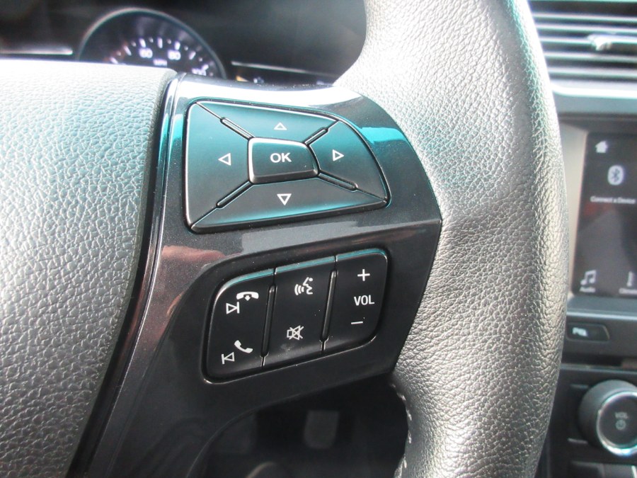 2017 Ford Explorer XLT 4WD, available for sale in Linden, New Jersey | Route 27 Auto Mall. Linden, New Jersey 2017 Ford Explorer XLT 4WD, available for sale in Linden, New Jersey | Route 27 Auto Mall. Linden, New Jersey