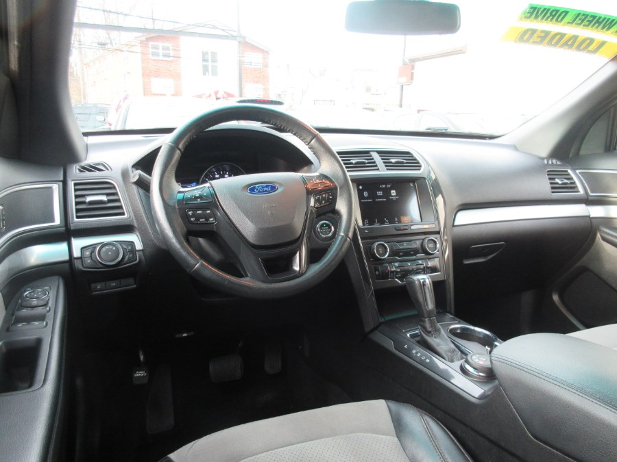2017 Ford Explorer XLT 4WD, available for sale in Linden, New Jersey | Route 27 Auto Mall. Linden, New Jersey 2017 Ford Explorer XLT 4WD, available for sale in Linden, New Jersey | Route 27 Auto Mall. Linden, New Jersey