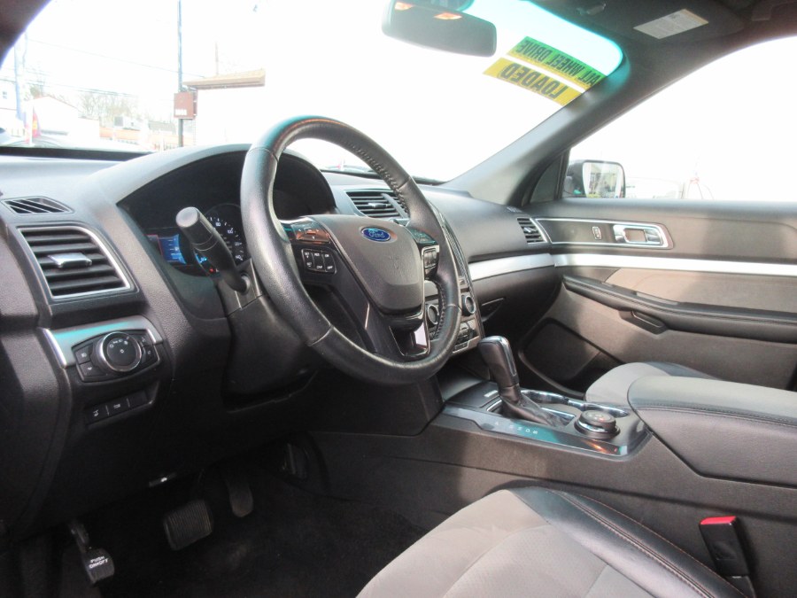 2017 Ford Explorer XLT 4WD, available for sale in Linden, New Jersey | Route 27 Auto Mall. Linden, New Jersey 2017 Ford Explorer XLT 4WD, available for sale in Linden, New Jersey | Route 27 Auto Mall. Linden, New Jersey