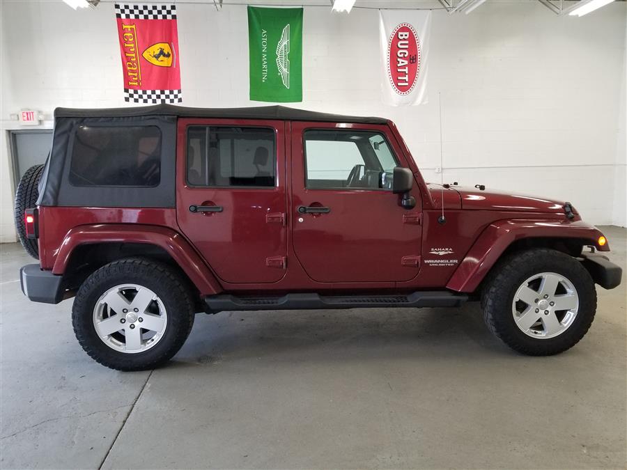 2010 Jeep Wrangler Unlimited 4WD 4dr Sahara, available for sale in Bridgeport, Connecticut | CT Auto. Bridgeport, Connecticut 2010 Jeep Wrangler Unlimited 4WD 4dr Sahara, available for sale in Bridgeport, Connecticut | CT Auto. Bridgeport, Connecticut