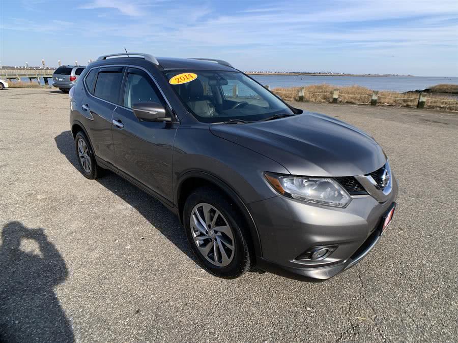 2014 Nissan Rogue AWD 4dr SL, available for sale in Stratford, Connecticut | Wiz Leasing Inc. Stratford, Connecticut