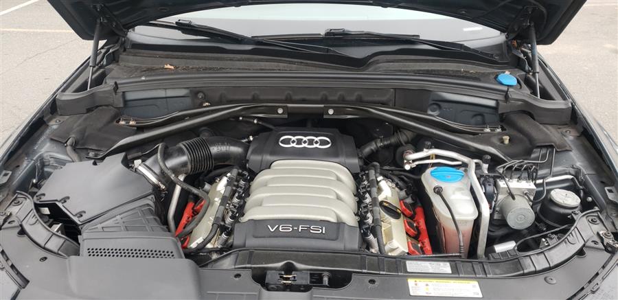 2010 Audi Q5 quattro 4dr Premium Plus, available for sale in Little Ferry, New Jersey | Victoria Preowned Autos Inc. Little Ferry, New Jersey 2010 Audi Q5 quattro 4dr Premium Plus, available for sale in Little Ferry, New Jersey | Victoria Preowned Autos Inc. Little Ferry, New Jersey