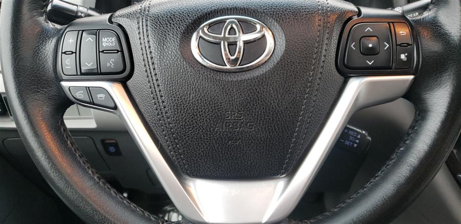 2015 Toyota Sienna 5dr 8-Pass Van XLE FWD (Natl), available for sale in Little Ferry, New Jersey | Victoria Preowned Autos Inc. Little Ferry, New Jersey 2015 Toyota Sienna 5dr 8-Pass Van XLE FWD (Natl), available for sale in Little Ferry, New Jersey | Victoria Preowned Autos Inc. Little Ferry, New Jersey