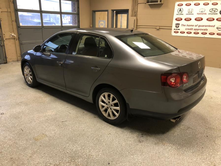 2010 Volkswagen Jetta Sedan 4dr Auto Limited PZEV, available for sale in Danbury, Connecticut | Safe Used Auto Sales LLC. Danbury, Connecticut 2010 Volkswagen Jetta Sedan 4dr Auto Limited PZEV, available for sale in Danbury, Connecticut | Safe Used Auto Sales LLC. Danbury, Connecticut
