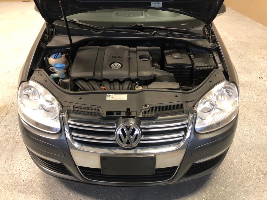 2010 Volkswagen Jetta Sedan 4dr Auto Limited PZEV, available for sale in Danbury, Connecticut | Safe Used Auto Sales LLC. Danbury, Connecticut 2010 Volkswagen Jetta Sedan 4dr Auto Limited PZEV, available for sale in Danbury, Connecticut | Safe Used Auto Sales LLC. Danbury, Connecticut