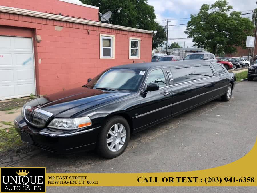 2008 Lincoln Town Car 4dr Sdn Executive w/Limousine Pkg, available for sale in New Haven, Connecticut | Unique Auto Sales LLC. New Haven, Connecticut