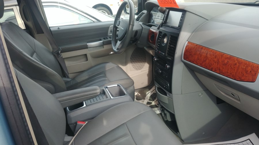 2008 Chrysler Town & Country 4dr Wgn Touring, available for sale in East Hartford , Connecticut | Classic Motor Cars. East Hartford , Connecticut 2008 Chrysler Town & Country 4dr Wgn Touring, available for sale in East Hartford , Connecticut | Classic Motor Cars. East Hartford , Connecticut