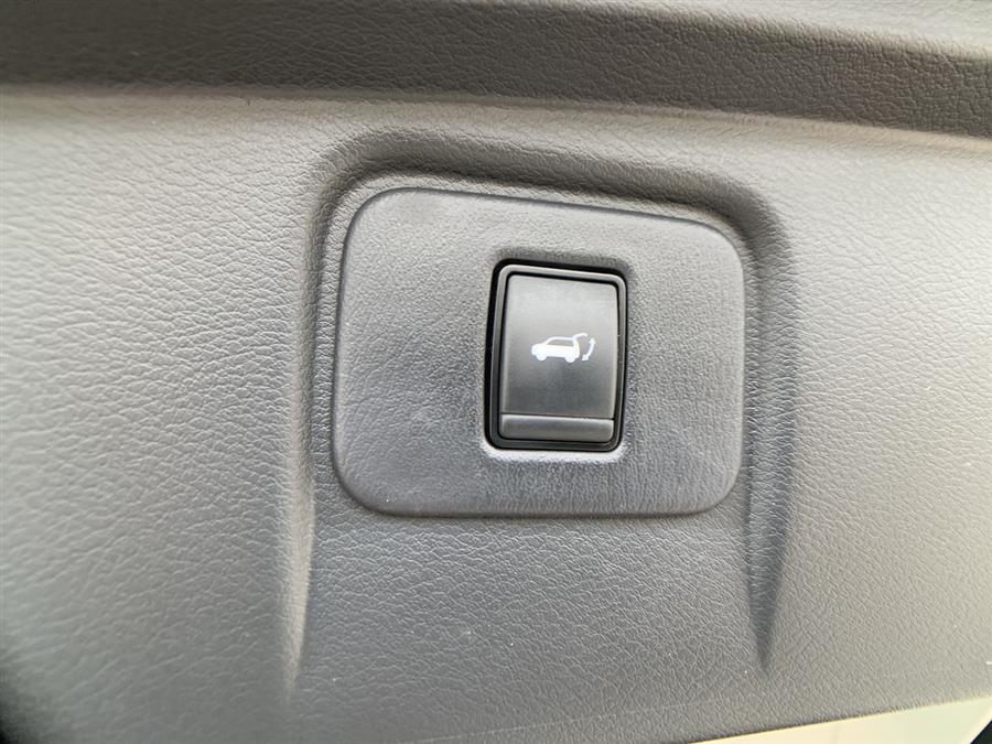 2017 Nissan Murano 2017.5 AWD SL, available for sale in Stratford, Connecticut | Wiz Leasing Inc. Stratford, Connecticut 2017 Nissan Murano 2017.5 AWD SL, available for sale in Stratford, Connecticut | Wiz Leasing Inc. Stratford, Connecticut