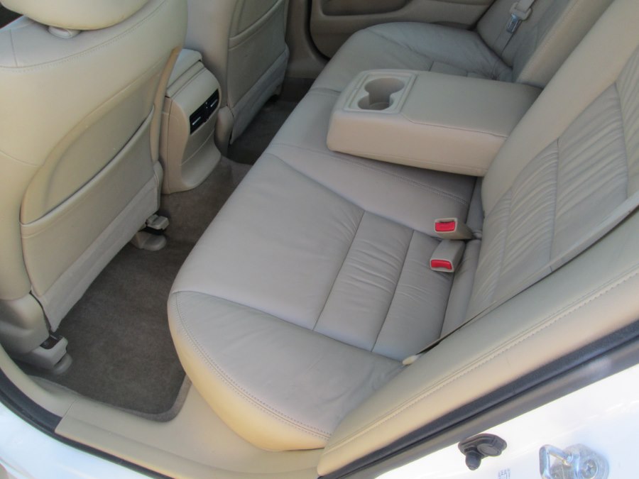 2012 Honda Accord Sdn 4dr I4 Auto EX-L, available for sale in Levittown, Pennsylvania | Levittown Auto. Levittown, Pennsylvania 2012 Honda Accord Sdn 4dr I4 Auto EX-L, available for sale in Levittown, Pennsylvania | Levittown Auto. Levittown, Pennsylvania