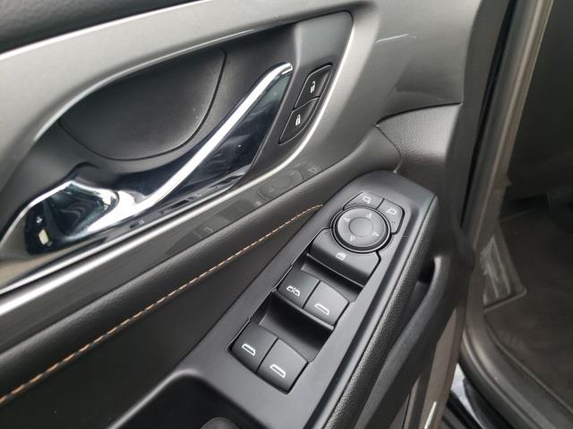 2020 Chevrolet Traverse 3LT, available for sale in Avon, Connecticut | Sullivan Automotive Group. Avon, Connecticut 2020 Chevrolet Traverse 3LT, available for sale in Avon, Connecticut | Sullivan Automotive Group. Avon, Connecticut