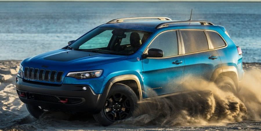 2020 Jeep Cherokee Latitude Plus 4x4, available for sale in Wantagh, New York | No Limit Auto Leasing. Wantagh, New York