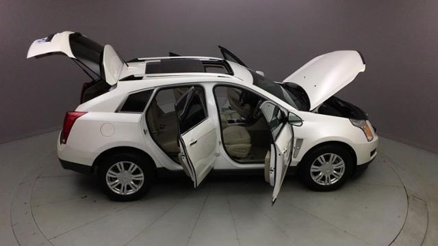 2011 Cadillac Srx AWD 4dr Luxury Collection, available for sale in Naugatuck, Connecticut | J&M Automotive Sls&Svc LLC. Naugatuck, Connecticut 2011 Cadillac Srx AWD 4dr Luxury Collection, available for sale in Naugatuck, Connecticut | J&M Automotive Sls&Svc LLC. Naugatuck, Connecticut