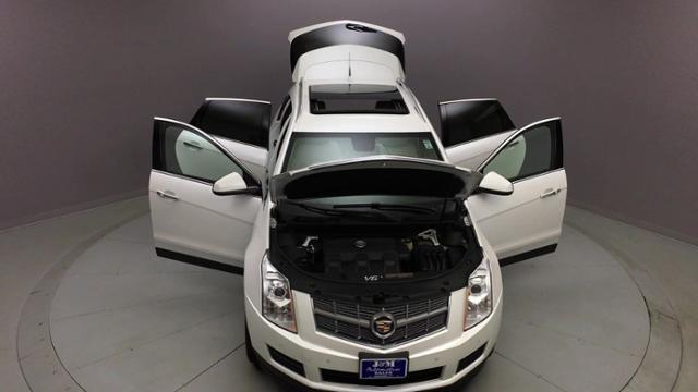2011 Cadillac Srx AWD 4dr Luxury Collection, available for sale in Naugatuck, Connecticut | J&M Automotive Sls&Svc LLC. Naugatuck, Connecticut 2011 Cadillac Srx AWD 4dr Luxury Collection, available for sale in Naugatuck, Connecticut | J&M Automotive Sls&Svc LLC. Naugatuck, Connecticut