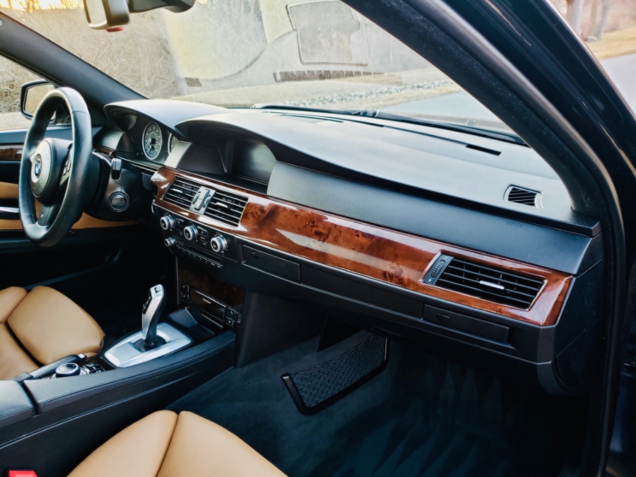 2010 BMW 5 Series 4dr Sdn 535i xDrive AWD, available for sale in North Salem, New York | Meccanic Shop North Inc. North Salem, New York 2010 BMW 5 Series 4dr Sdn 535i xDrive AWD, available for sale in North Salem, New York | Meccanic Shop North Inc. North Salem, New York