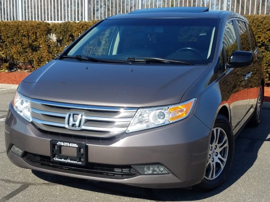 2011 Honda Odyssey EX-L 5dr w/Leather,Back-up Camera,Sunroof, available for sale in Queens, NY