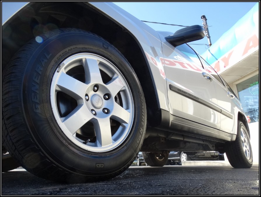 2009 Jeep Grand Cherokee 4WD 4dr Rocky Mountain, available for sale in Huntington Station, New York | My Auto Inc.. Huntington Station, New York 2009 Jeep Grand Cherokee 4WD 4dr Rocky Mountain, available for sale in Huntington Station, New York | My Auto Inc.. Huntington Station, New York