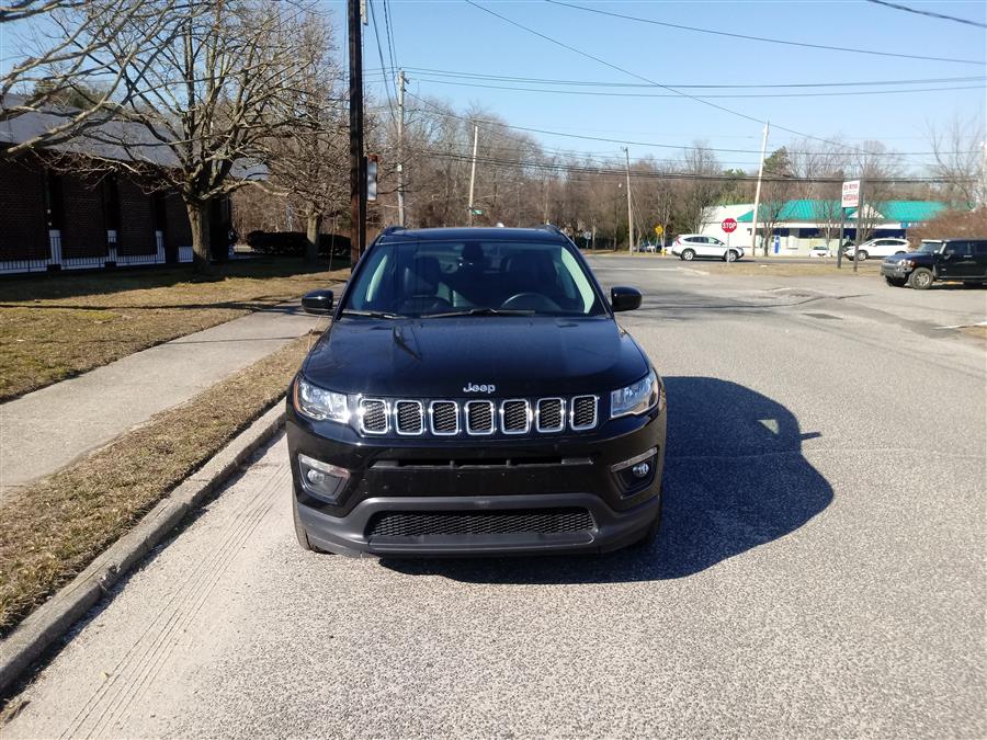 Used Jeep Compass Latitude 4x4 2018 | Roe Motors Ltd. Shirley, New York Used Jeep Compass Latitude 4x4 2018 | Roe Motors Ltd. Shirley, New York