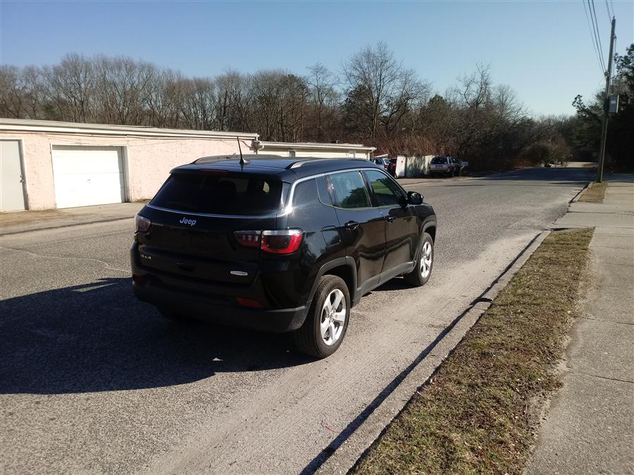 Used Jeep Compass Latitude 4x4 2018 | Roe Motors Ltd. Shirley, New York Used Jeep Compass Latitude 4x4 2018 | Roe Motors Ltd. Shirley, New York