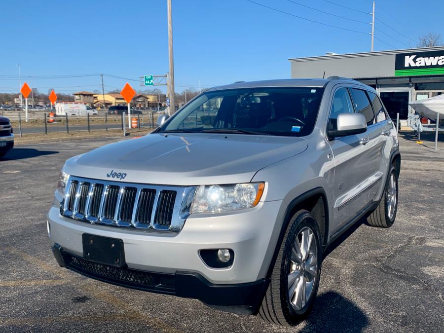 2011 Jeep Grand Cherokee 4WD 4dr 70th Anniversary, available for sale in Bayshore, New York | Peak Automotive Inc.. Bayshore, New York