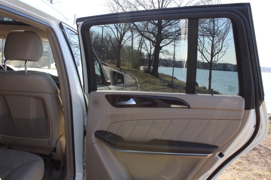 2013 Mercedes-Benz GL-Class 4MATIC 4dr GL450, available for sale in Great Neck, New York | Great Neck Car Buyers & Sellers. Great Neck, New York 2013 Mercedes-Benz GL-Class 4MATIC 4dr GL450, available for sale in Great Neck, New York | Great Neck Car Buyers & Sellers. Great Neck, New York