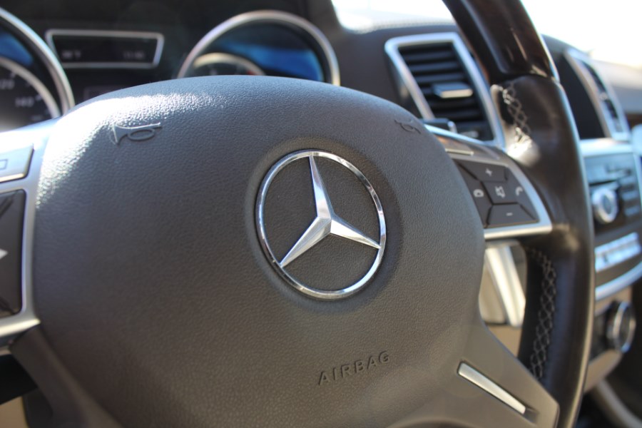 2013 Mercedes-Benz GL-Class 4MATIC 4dr GL450, available for sale in Great Neck, New York | Great Neck Car Buyers & Sellers. Great Neck, New York 2013 Mercedes-Benz GL-Class 4MATIC 4dr GL450, available for sale in Great Neck, New York | Great Neck Car Buyers & Sellers. Great Neck, New York