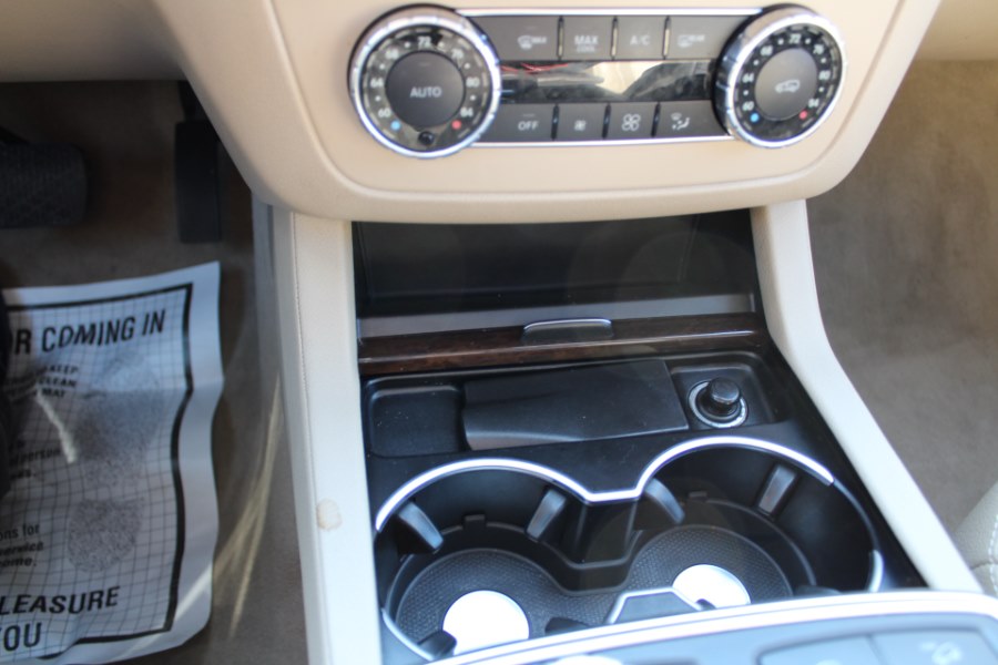 2013 Mercedes-Benz GL-Class 4MATIC 4dr GL450, available for sale in Great Neck, New York | Great Neck Car Buyers & Sellers. Great Neck, New York 2013 Mercedes-Benz GL-Class 4MATIC 4dr GL450, available for sale in Great Neck, New York | Great Neck Car Buyers & Sellers. Great Neck, New York